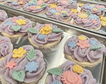 Delicias del Jardín - Pastel para Mascotas – Golosina artesanal de pollo liofilizado con leche de cabra para gatos y perros