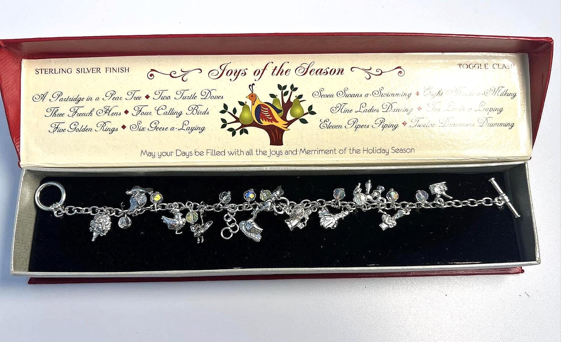 クリスマスキャロル『12日間のクリスマス』モチーフ　シルバーブレスレット Christmas Bracelet, 12 Days of Christmas - Etsy
