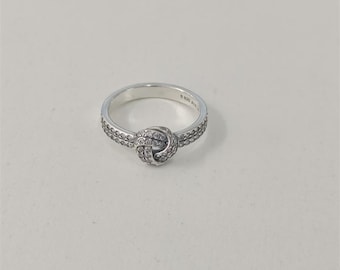 silver pandora shimmering knot ring with gift box