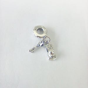llave de Alicia en el País de las Maravillas pomo de puerta charm de plata Pandora