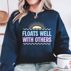 Bluza „Fats Well With Others”, zabawna bluza na lato na basen i plażę, projekt letniej imprezy z pływającymi pływakami dla miłośników basenów