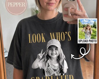 Camiseta personalizada para graduados con foto, camiseta de graduación personalizada de 2026, Comfort Colors Apparel, camiseta de recuerdo para la promoción de 2026