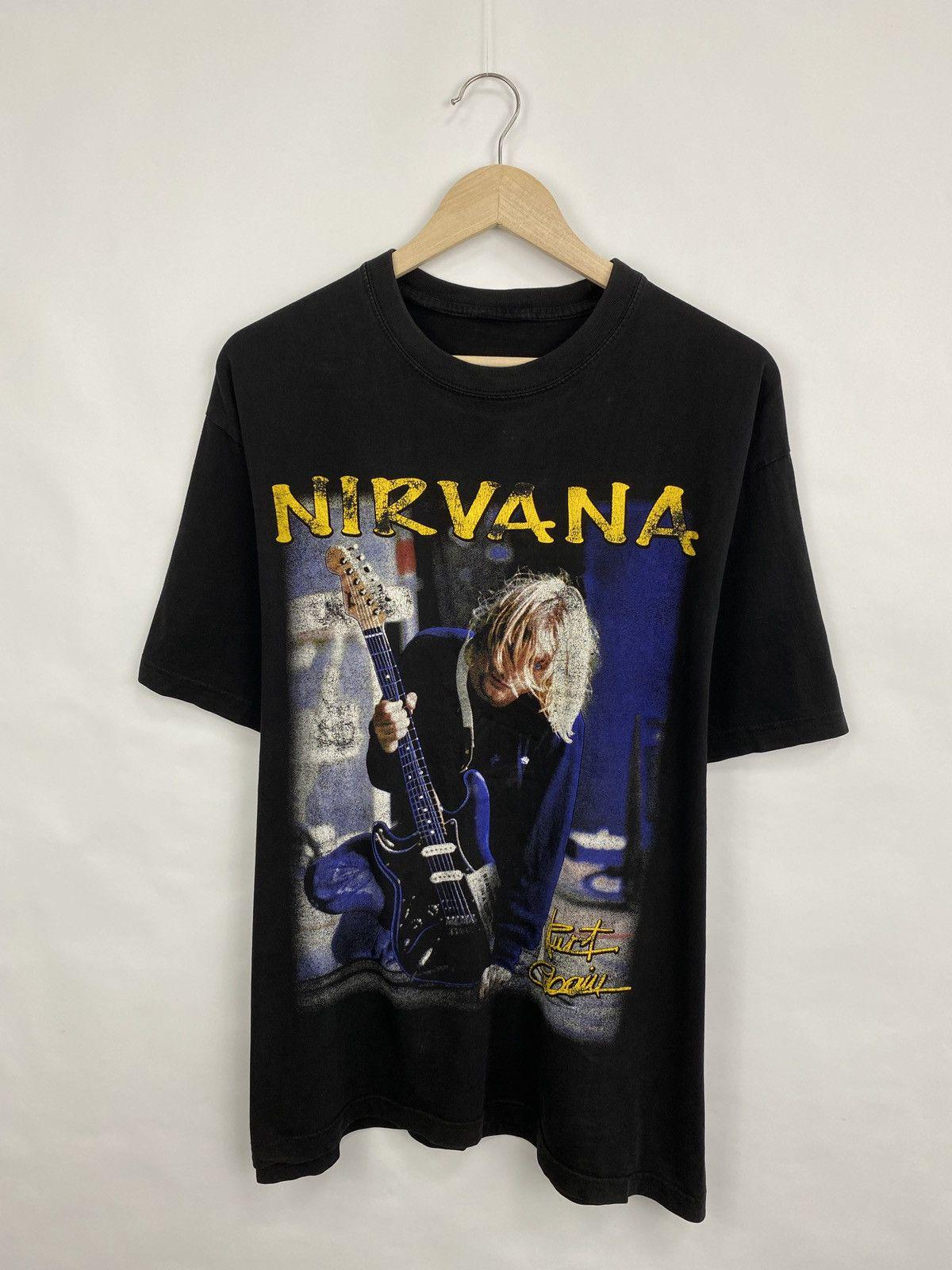 Vintage 90s Kurt Cobain Nirvana T-shirt Rare Retro Hype Y2K Size M