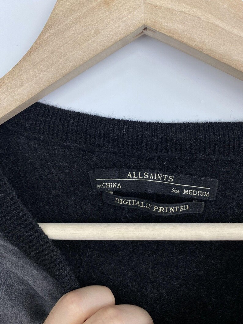 Camiseta de seda y lana estilo Björk de Allsaints, edición limitada retro, talla M. imagen 5