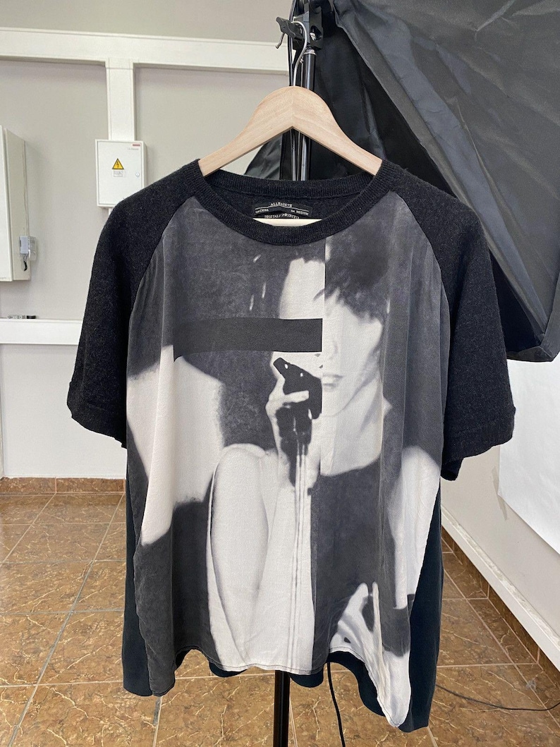 Camiseta de seda y lana estilo Björk de Allsaints, edición limitada retro, talla M. imagen 1