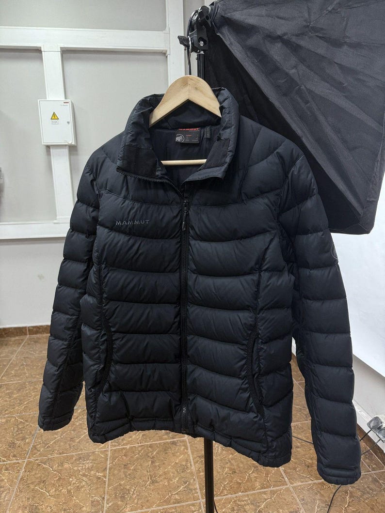 MAMMUT Puffer Women Jacket Duck Down Y2K Rare Retro size L image 1