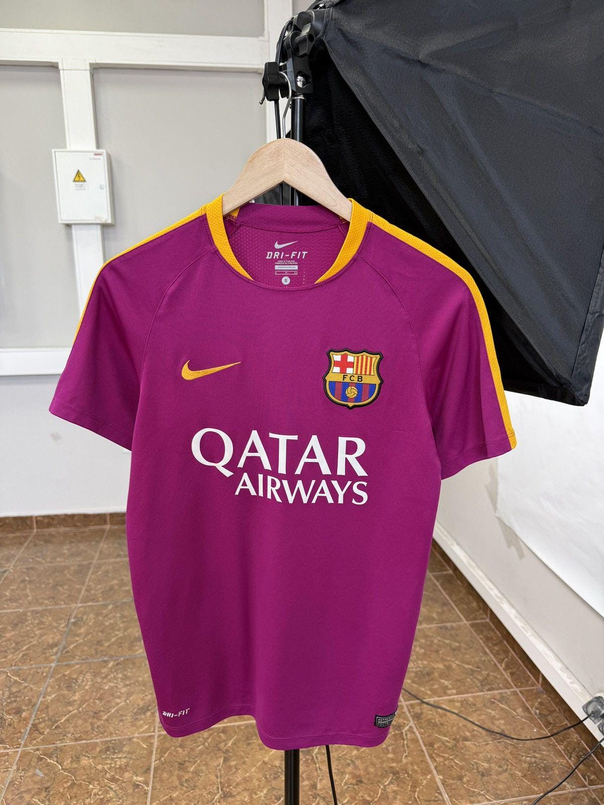 Qatar airways jersey - Etsy 日本