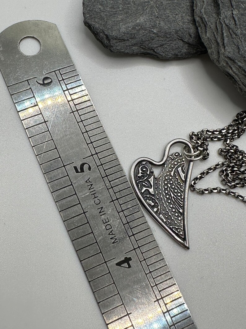 Silver heart pendant necklace for her, handmade silver jewelry, image 3