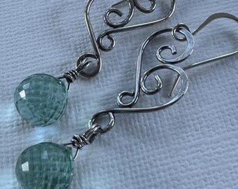 Orecchini in argento fatti a mano con quarzo idroelettrico acquamarina, gioielli fatti a mano, regalo per lei, orecchini a cuore