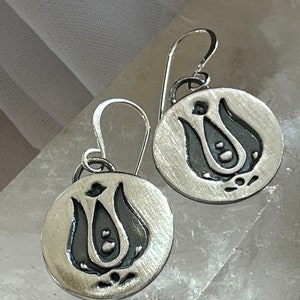 Sterling Silver earrings women, Sterling silver earrings with Hungarian folk motif, silver tulip earrings, handcrafted silver earrings