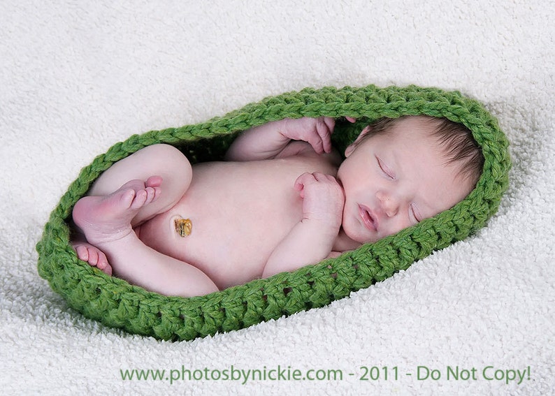 PDF CROCHET PATTERN Instant Download Quick And Easy Newborn Baby Egg Pod Bowl Nest Cocoon Photography Prop Sell What You Make image 1