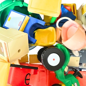 Muebles y accesorios para casa de muñecas Little Tikes: casita de juegos, tobogán, Cozy Coupe, arenero con forma de tortuga. Elige tu pieza. Lote de juguetes vintage.