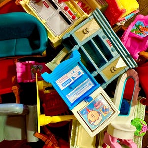 Soggiorno, cucina, sala da pranzo e altro ancora della famiglia Fisher-Price vintage: scegli ciascuno