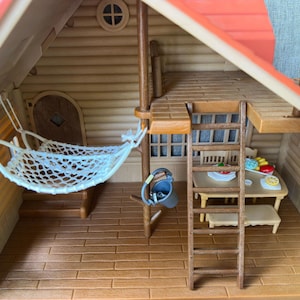 Sylvanian Families Log Cabin House-speelset Calico Critters Cottage + accessoires afbeelding 3