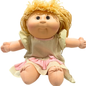 Vintage 1990 cabbage patch kids doll | hasbro | possible crimp & curl | original outfit | soft body