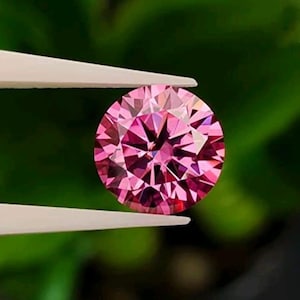 2CT Fancy Pink Round Cut, VVS1 Grade Lab Grown Moissanit Diamant, 8,50x8,50 MM
