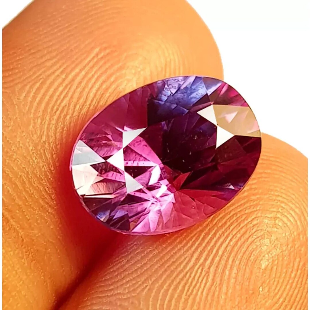 AAA+ 6 CT Oval Cut Lab Grown Alexendrite, VVS1 Clarity Color Change ...