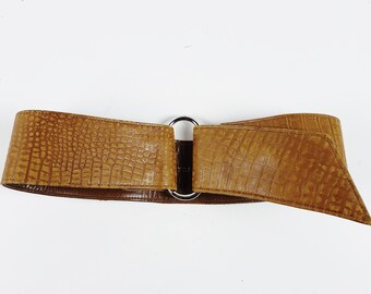 halston belt buckle