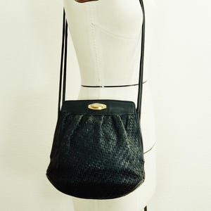 Gucci Vintage Intrecciato Lederhandtasche Schwarz Cross Körperlänge Authentisch