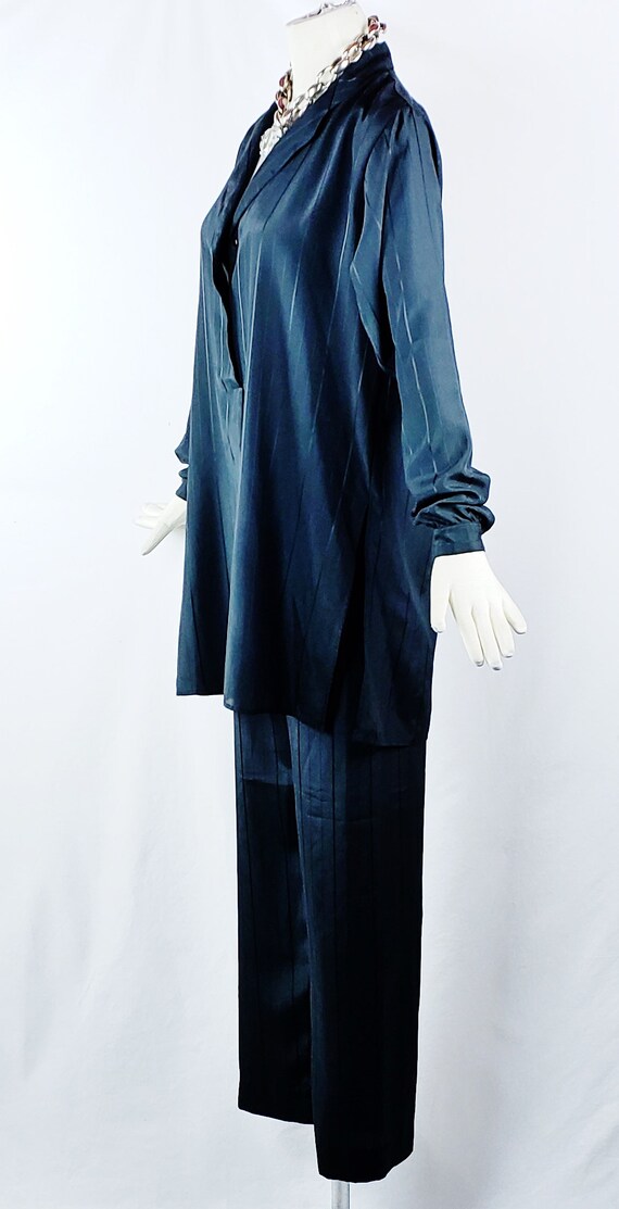 HALSTON  PAJAMA Style Lounge Set 2 PC Shirt  And … - image 3