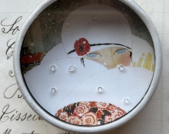 Tiny Art Deco Snow Assemblage