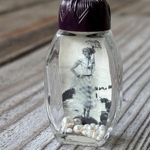 Glas Flasche Kunst Assemment Collage