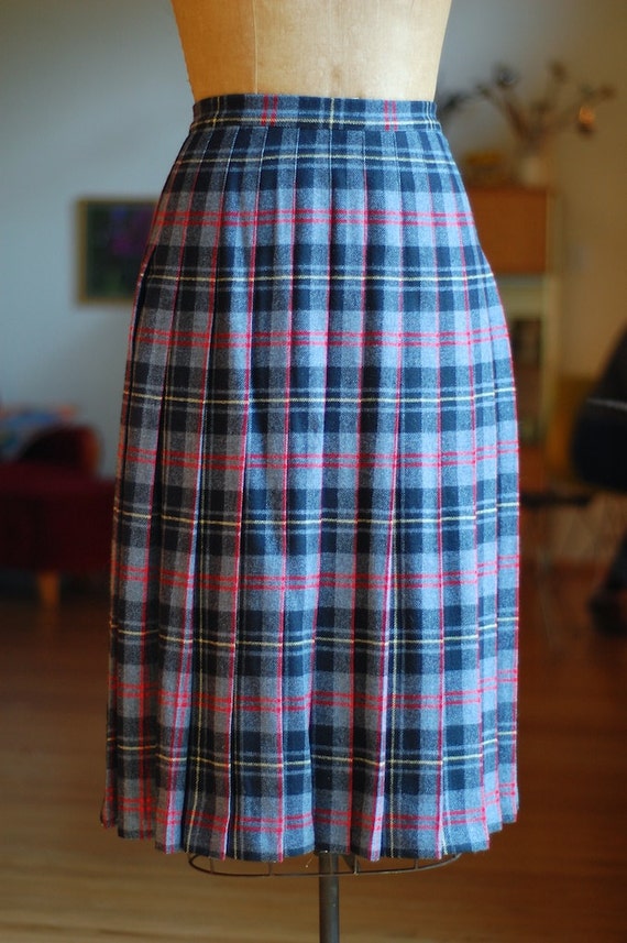pendleton pleated wool skirt - image 3