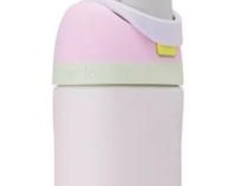 Botella de agua Owala FreeSip de acero inoxidable de 717 ml. Color: Recubierto de caramelo. (Nueva y sin abrir)