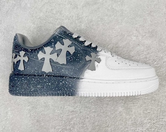 Zapatillas Air Force 1 con cruces personalizadas, hechas a mano