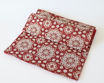 Medallion Pattern Table Runner