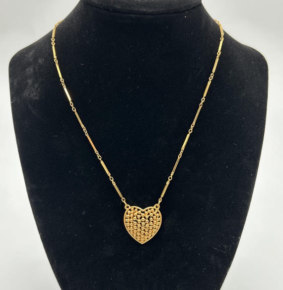 Vintage 1960s Crown Trifari Textured Gold Tone Heart Necklace