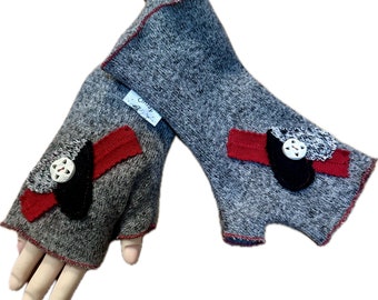 Fingerless gloves