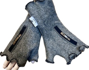 Fingerless gloves