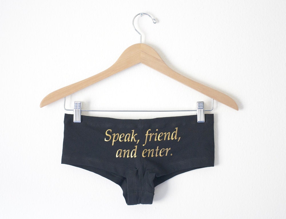 Mr t sayings. Speak your friend. Enter табличка. Speak your mind учебник. Speak your friend.