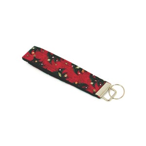 Llavero del árbol de Navidad, llavero de Navidad, pulsera de cadena de la tela hecha a mano, soporte de llave roja, cordón de la muñeca, relleno de medias