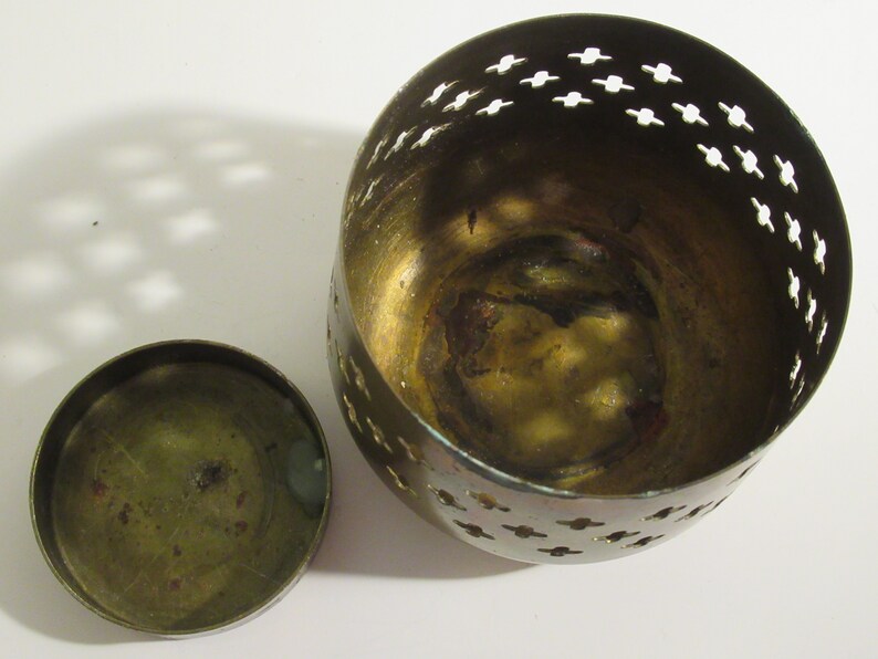 Vintage Round Brass Roly Poly Star, Diamond and Clover Candle Holders ...