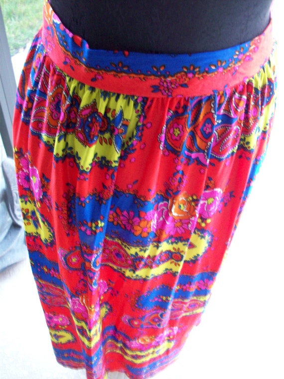 Colorful Flower and Paisley Print Skirt - image 7