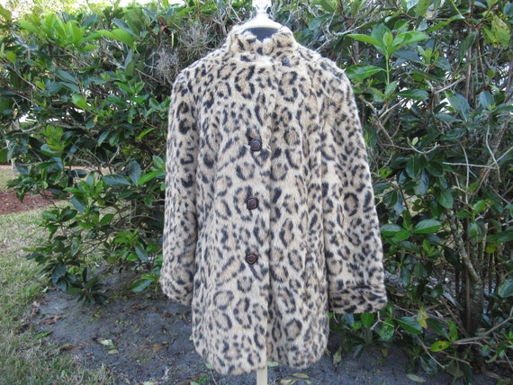 Vintage Leopard / Ocelot Fabulous Faux Fur Coat b… - image 1