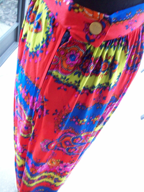 Colorful Flower and Paisley Print Skirt - image 8