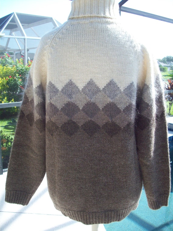 Wool and Mohair Sweater - image 4