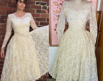 VTG 50&#39;s Wedding Dress lace Swing Sz 0 2 4 XS 26&quot; W Tea length Bridal Gown Circle Skirt Tulle sequin cream white