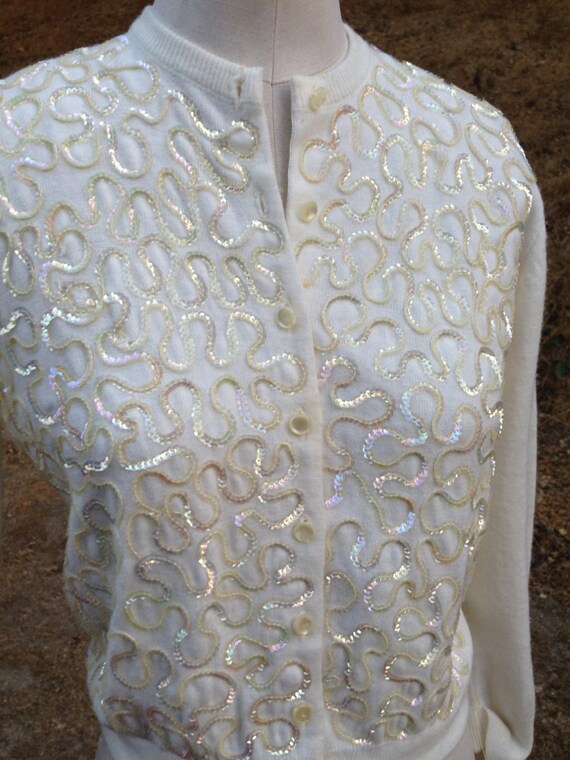 VTG sequin Cardigan White iridescent clear Sz S M… - image 6