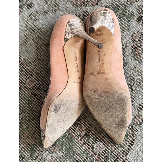 Manolo Blahnik Snake print Python salmon suede Sz… - image 5