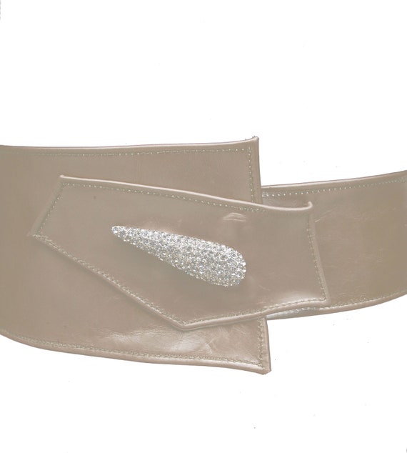 Pearilized Metallic Cream off White Pearl Leather Belt With 