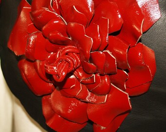 Black and Red Handbag - The Floral Canteen