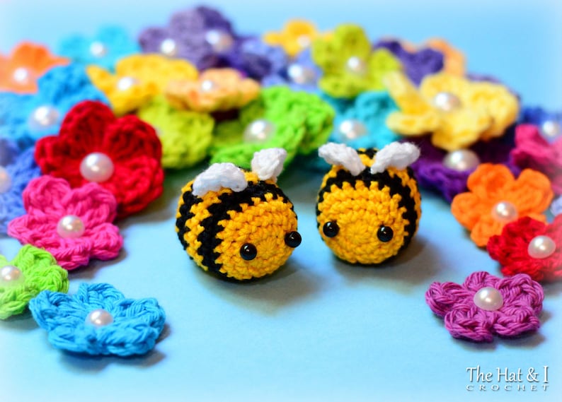 Crochet PATTERN Busy Bees crochet bee pattern, amigurumi bee pattern, bumble bee ornament, bee décor pattern PDF Download image 1