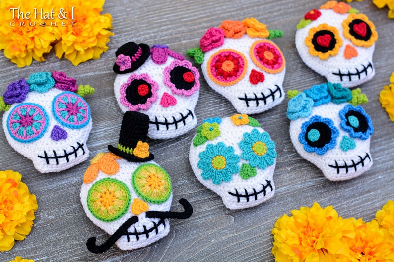 Crochet PATTERN Sugar Skull Soirée Day of the Dead skull pattern, colorful crochet skull ornament, skull applique pattern PDF Download image 1