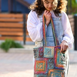 Crochet PATTERN Square Scramble Sack crochet tote bag pattern, boho granny square tote sack pattern, colorful crochet bag PDF Download image 5