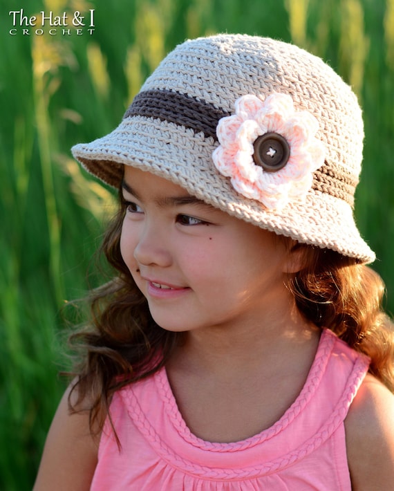 NEW unique Crochet Sun Hat - Pink, Green, Cream
With comfort strap inside??? The cutest baby sun hat ☀️? main image 4