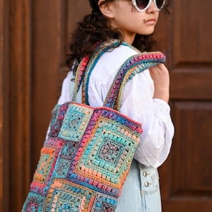 Crochet PATTERN Square Scramble Sack crochet tote bag pattern, boho granny square tote sack pattern, colorful crochet bag PDF Download image 3